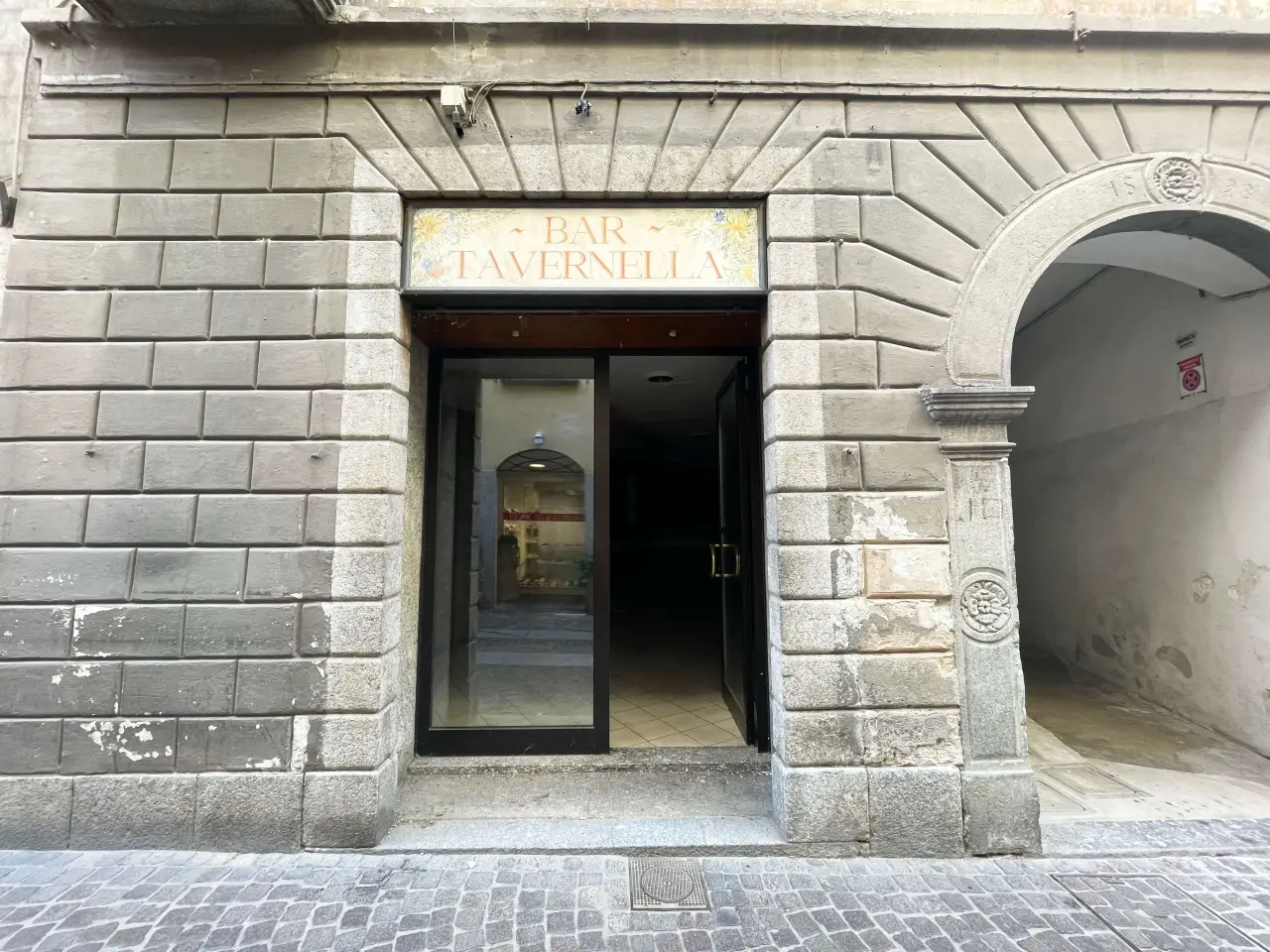 Negozio in Via F. E G. Dolzino 28, Chiavenna, {3} - Foto 1