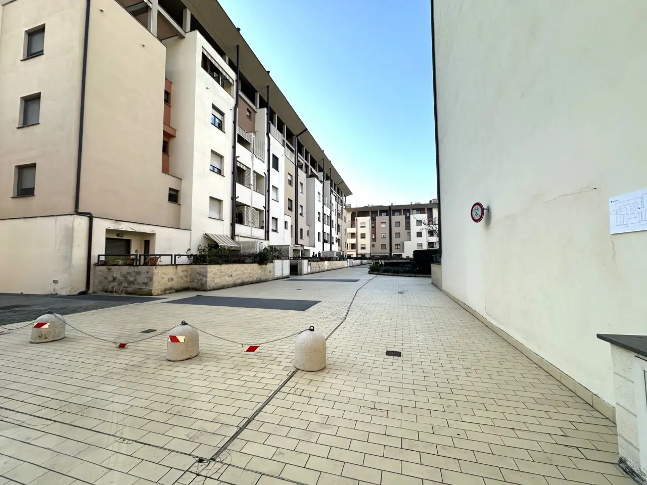 Garage in Viale Corsica, Firenze, {3} - Foto 1