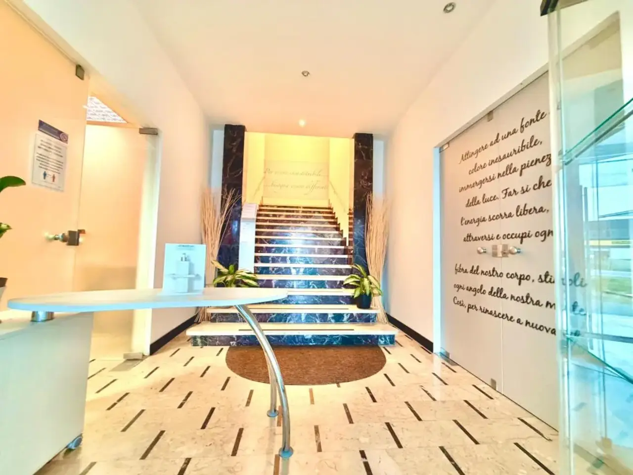Palazzina commerciale in S.S. per Alessandria 33 33, Tortona, {3} - Foto 1