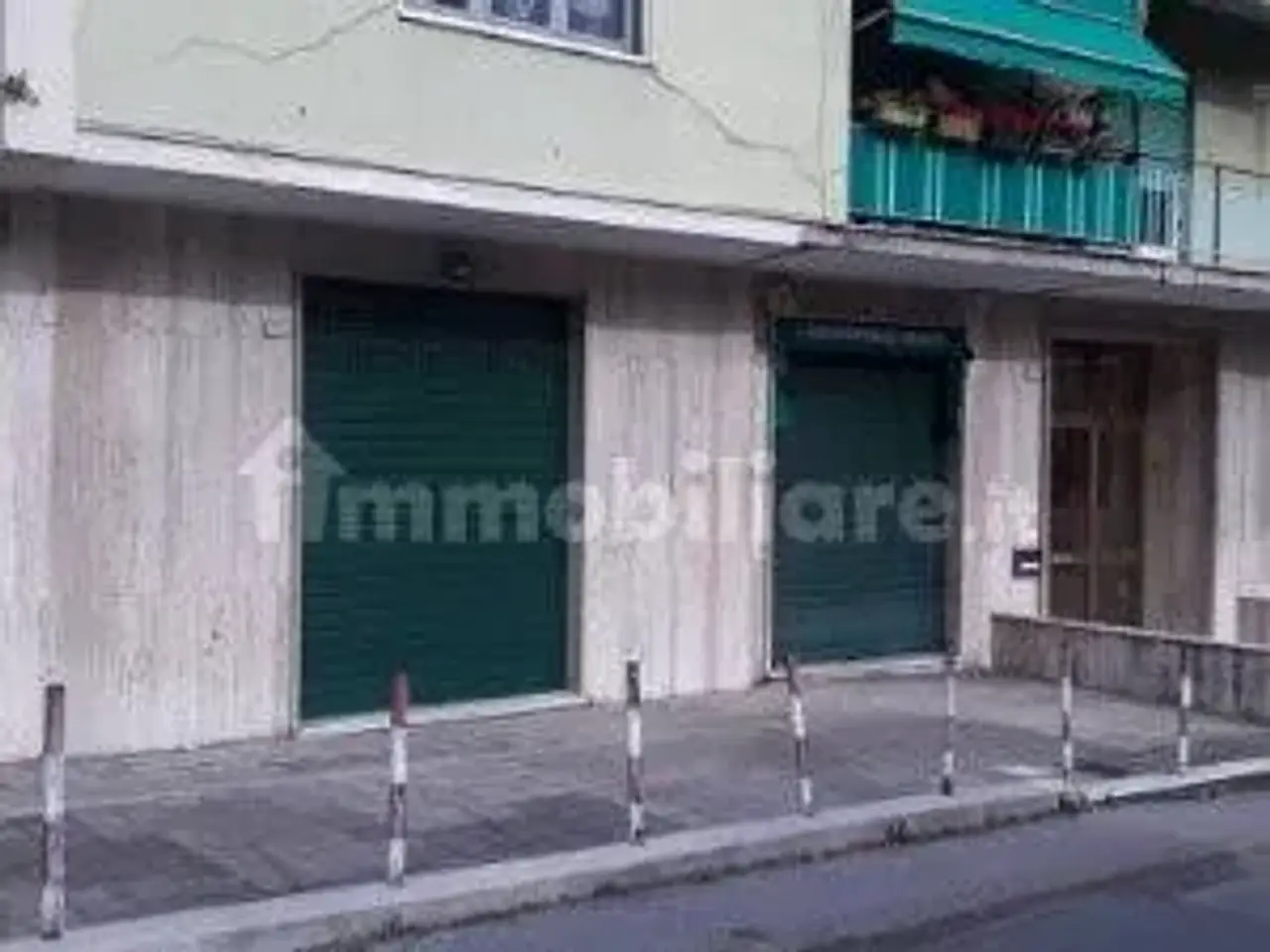 Locale commerciale in Via Giuseppe Majorana, Genova, {3} - Foto 2