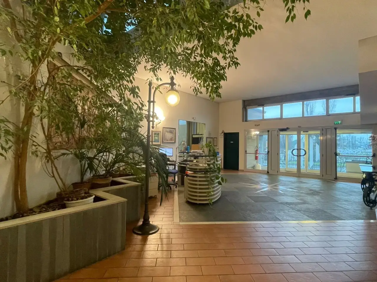 Negozio in Via della Fiera, Rimini, {3} - Foto 2