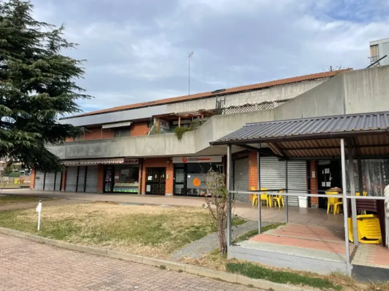 Negozio in Via Pietro Nenni 7, Alpignano, {3} - Foto 1