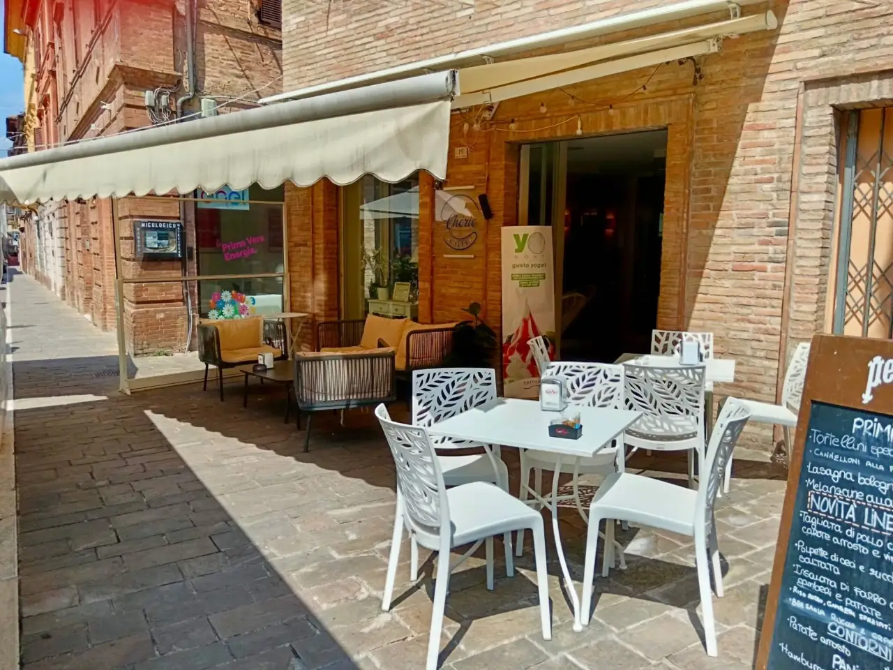 Esercizio commerciale in Corso Vittorio Emanuele 19, Matelica, {3} - Foto 2