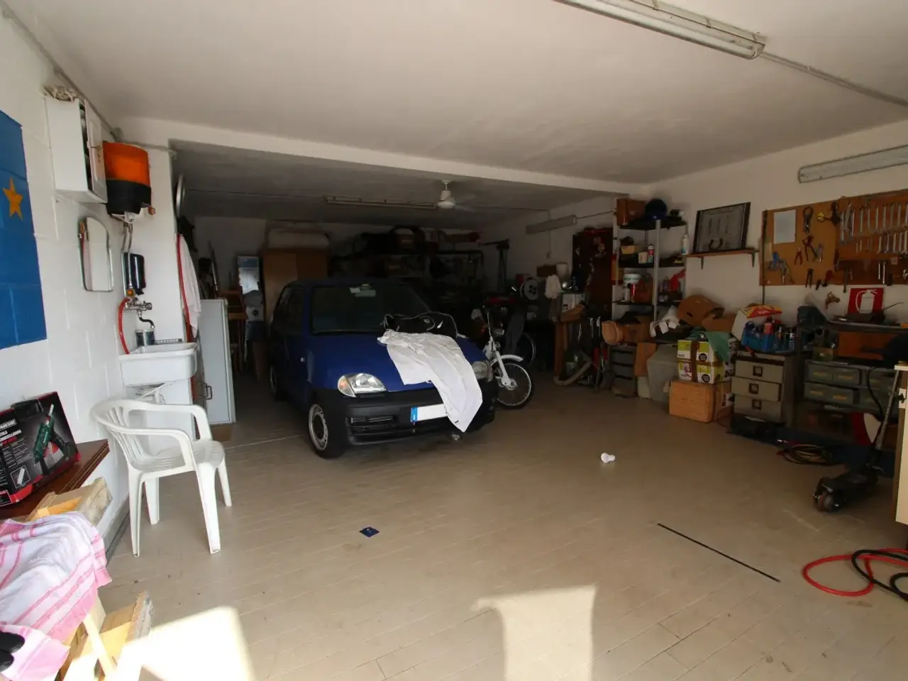 Parcheggio chiuso in Via Sepozzo, Avegno, {3} - Foto 1