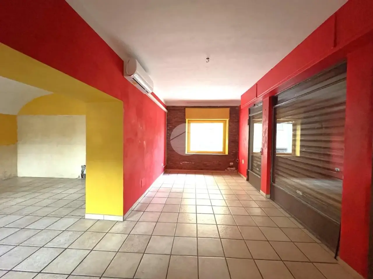 Negozio in Via Torino 234, Ivrea, {3} - Foto 1
