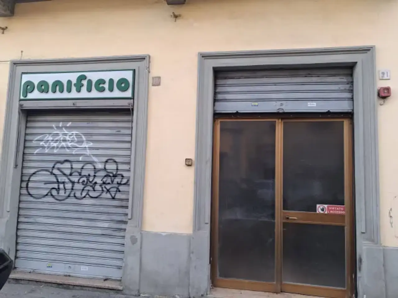 Negozio in Viale dei Cadorna, Firenze, {3} - Foto 2