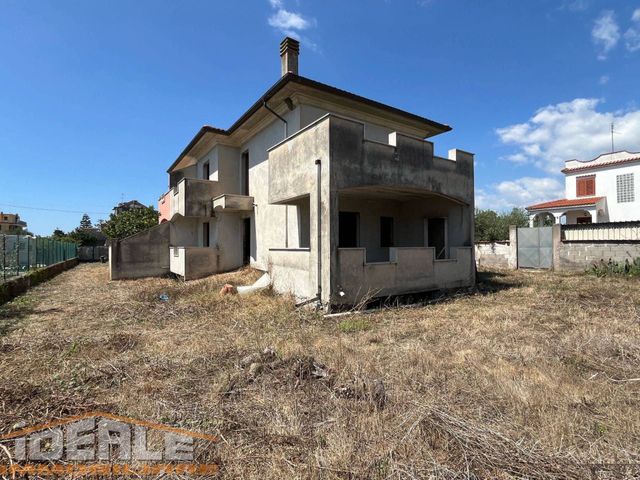 Villa in {3}, Via Lago di Bracciano 6 - Foto 1