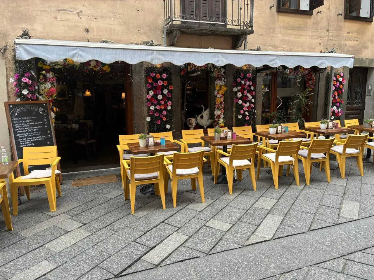 Esercizio commerciale in Via Edoardo Aubert 42, Aosta, {3} - Planimetria 1