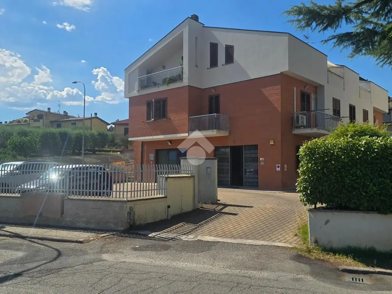 Negozio in Via della Mongolfiera 4, Perugia, {3} - Foto 1