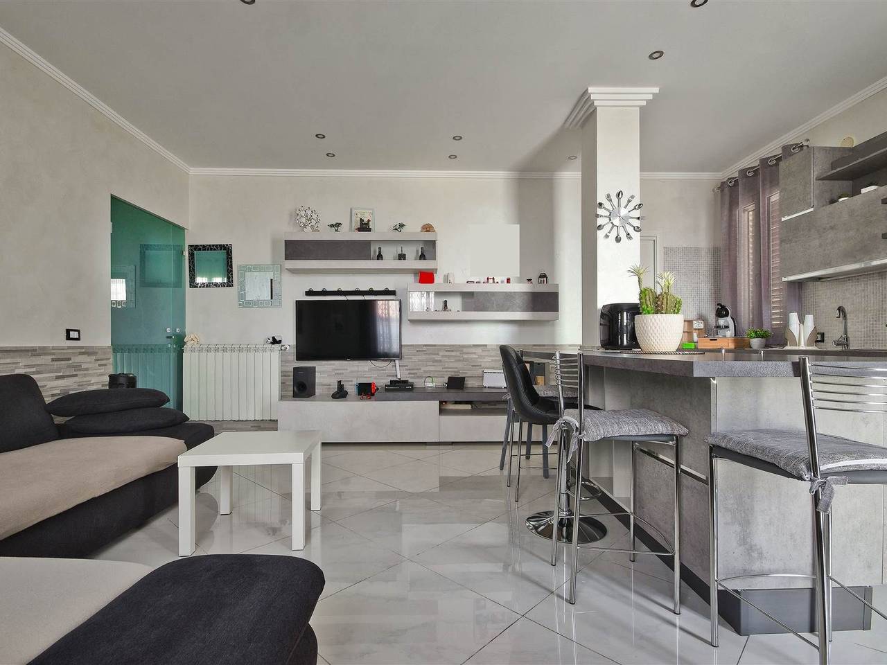 immagine annuncio 1 di 14