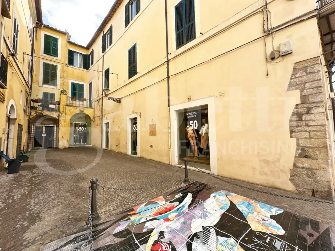 Negozio in Piazza Matteotti  54, Civita Castellana, {3} - Foto 1