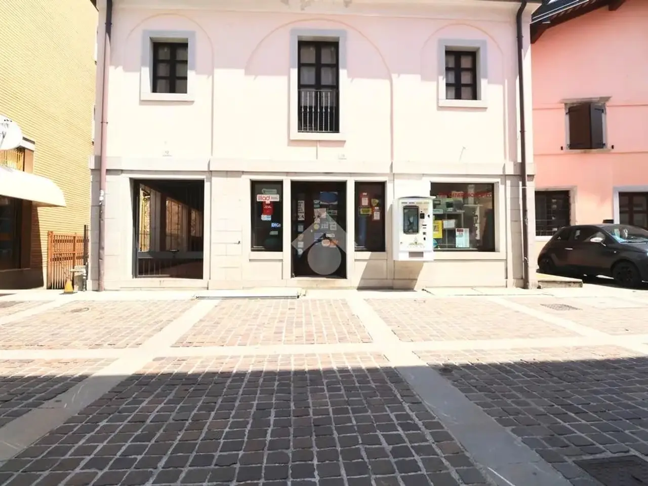 Negozio in Via Alessandro Manzoni 10, Cividale Del Friuli, {3} - Foto 2