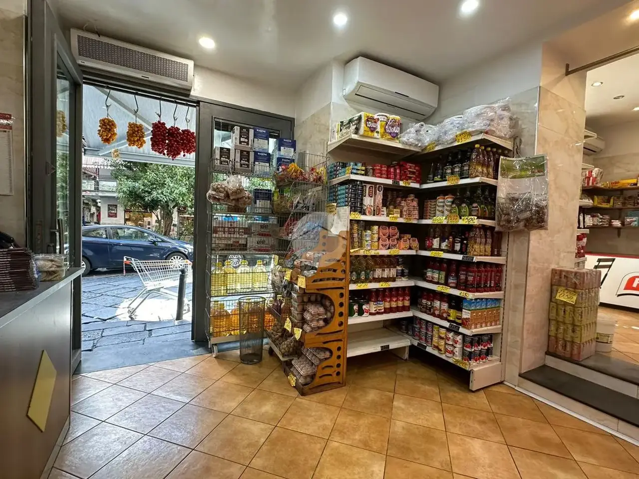 Negozio in Via Forcella 20, Napoli, {3} - Foto 2