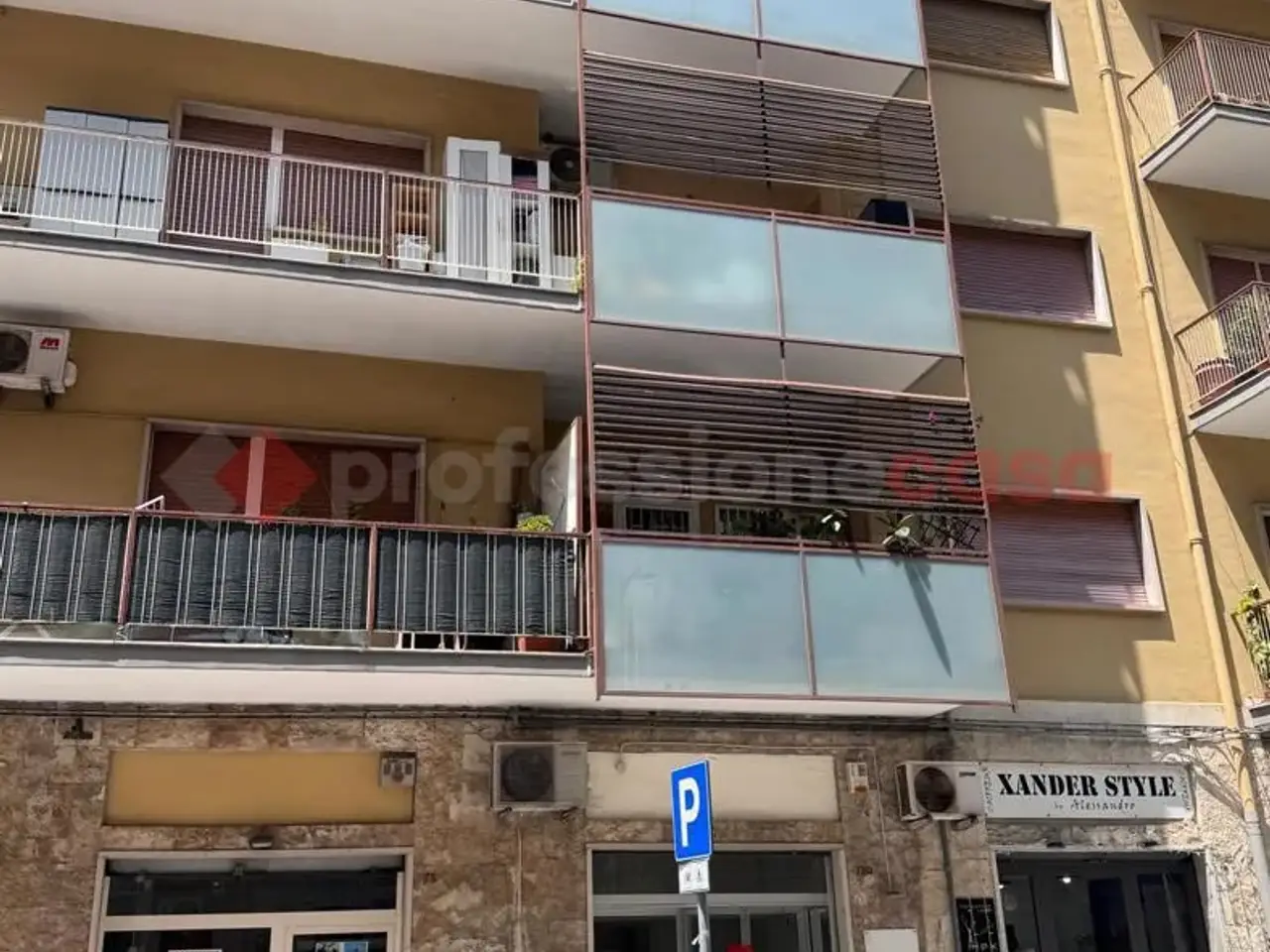 Negozio in Via Ettore Fieramosca  75d, Bari, {3} - Foto 2