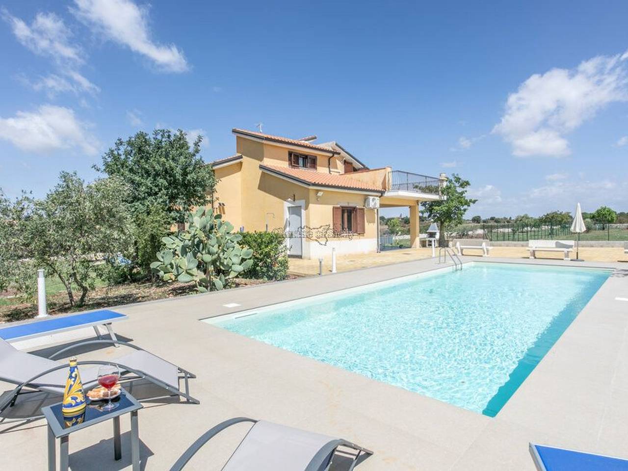 casa indipendente in vendita a Modica in zona Sacro Cuore