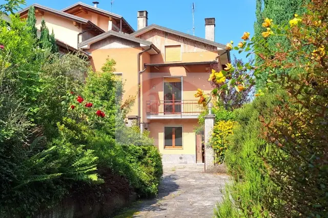 Einfamilienhaus in Via ai Monti, Travedona-Monate - Foto 1