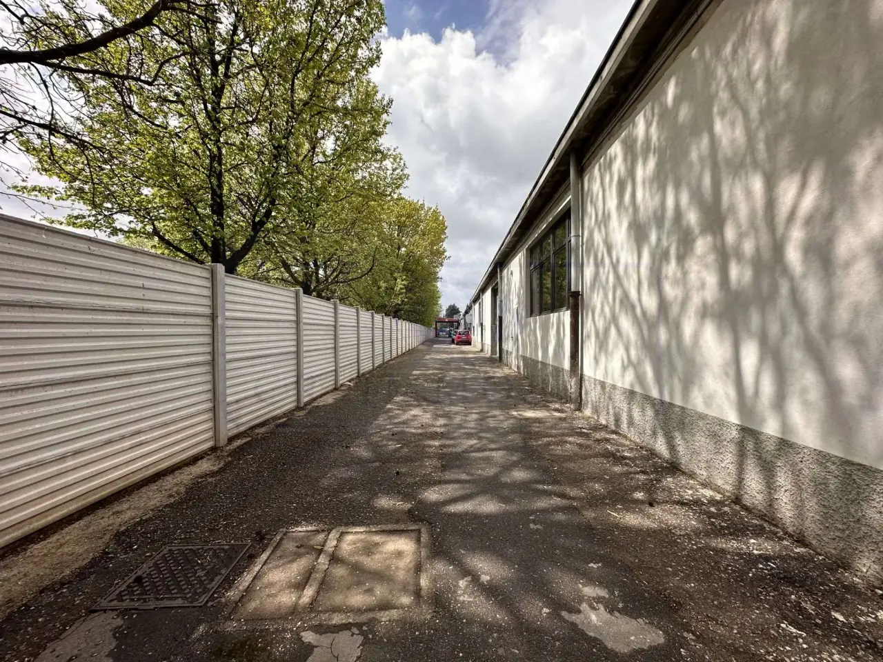 Palazzina commerciale in Via Raffaello Sanzio 33, Bollate, {3} - Foto 2