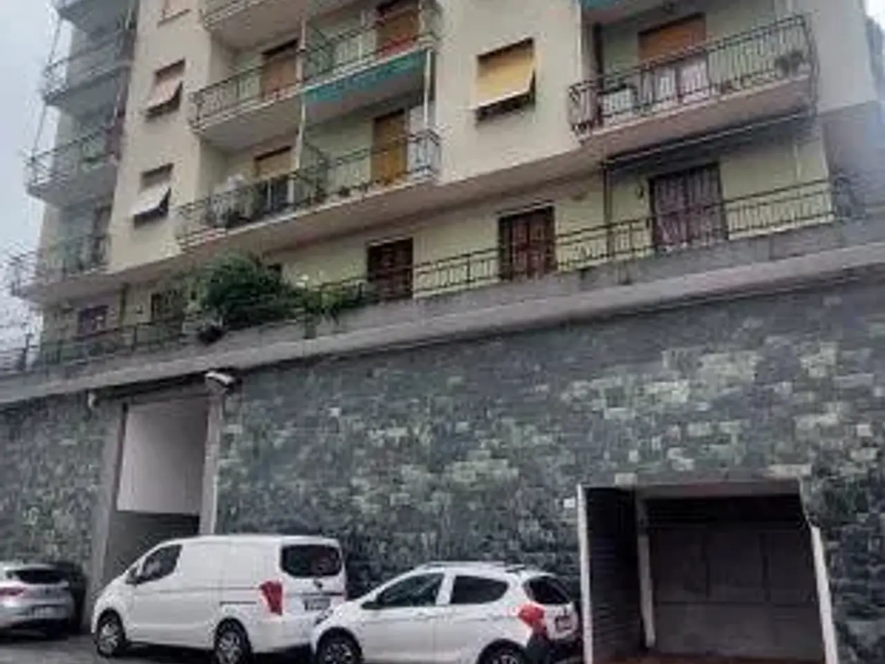 Parcheggio chiuso in Via dell'Alloro, Genova, {3} - Foto 1