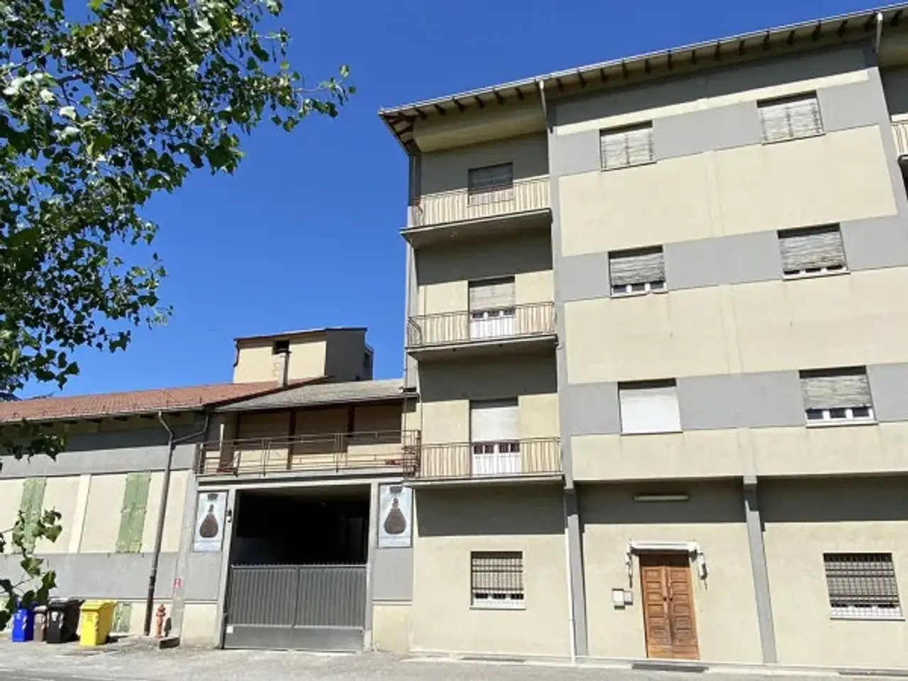 Capannone in Via della Parma, Lesignano De' Bagni, {3} - Foto 1