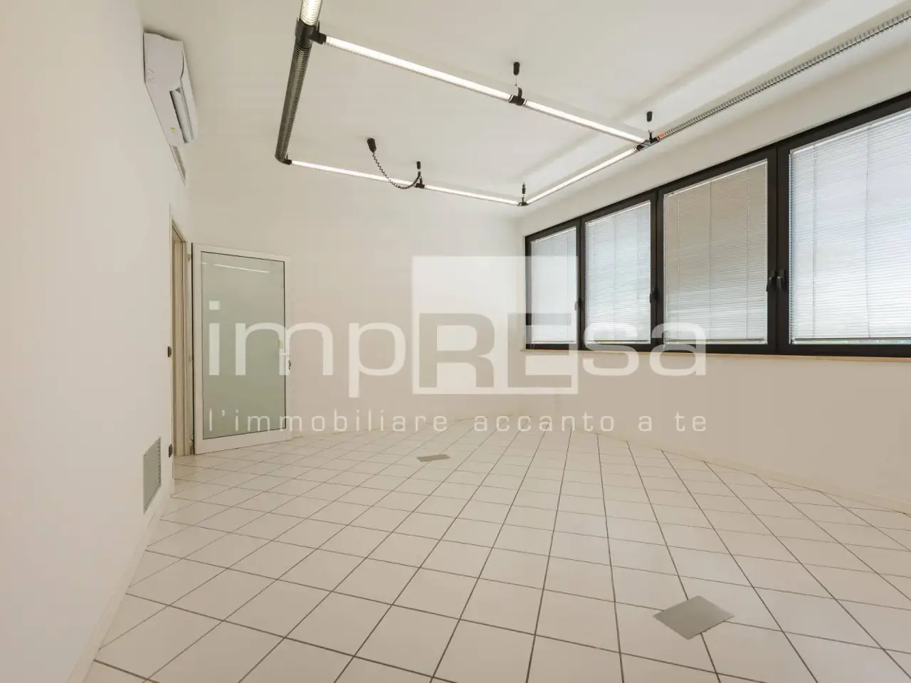 Ufficio in Via Conegliano 96, Susegana, {3} - Foto 2
