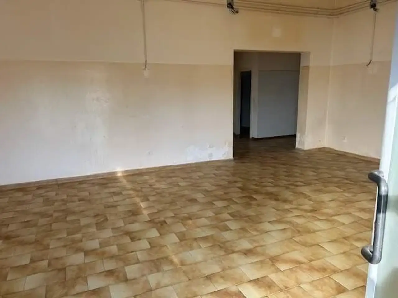 Palazzina commerciale in Via Villetta Barrea 28, Pescara, {3} - Foto 2