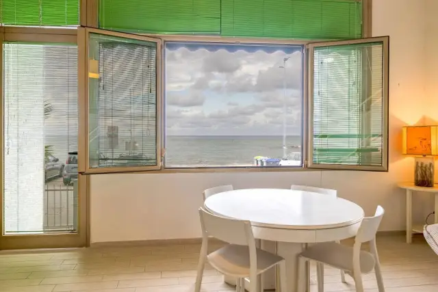 3-room flat in {3}, Lungomare Armando Diaz - Photo 1