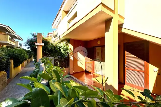 Villa a schiera in Via Ugo Foscolo 22, Villasimius - Foto 1