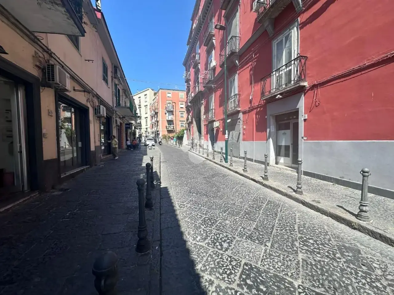 Negozio in Via Bosco di Capodimonte 59, Napoli, {3} - Foto 2