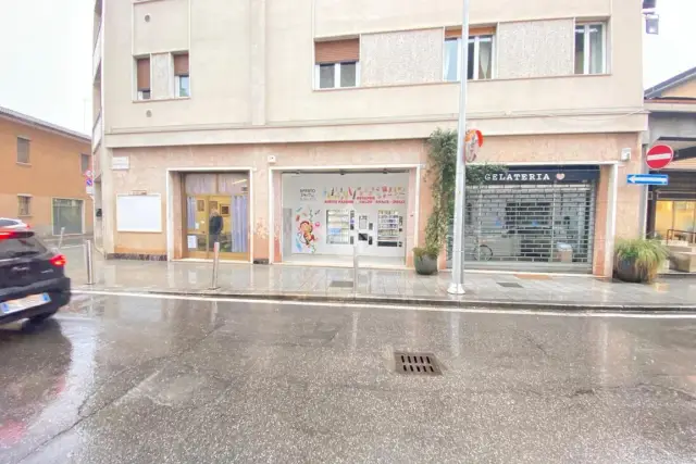 Shop in Via Ambaraga 130, Brescia - Photo 1