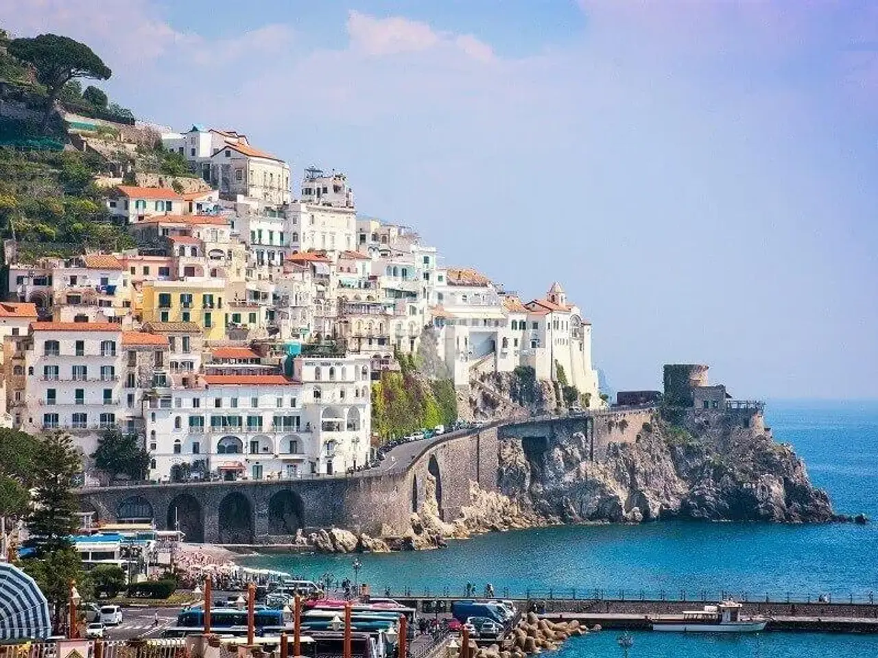 Negozio in Via Centro 80, Amalfi, {3} - Foto 1