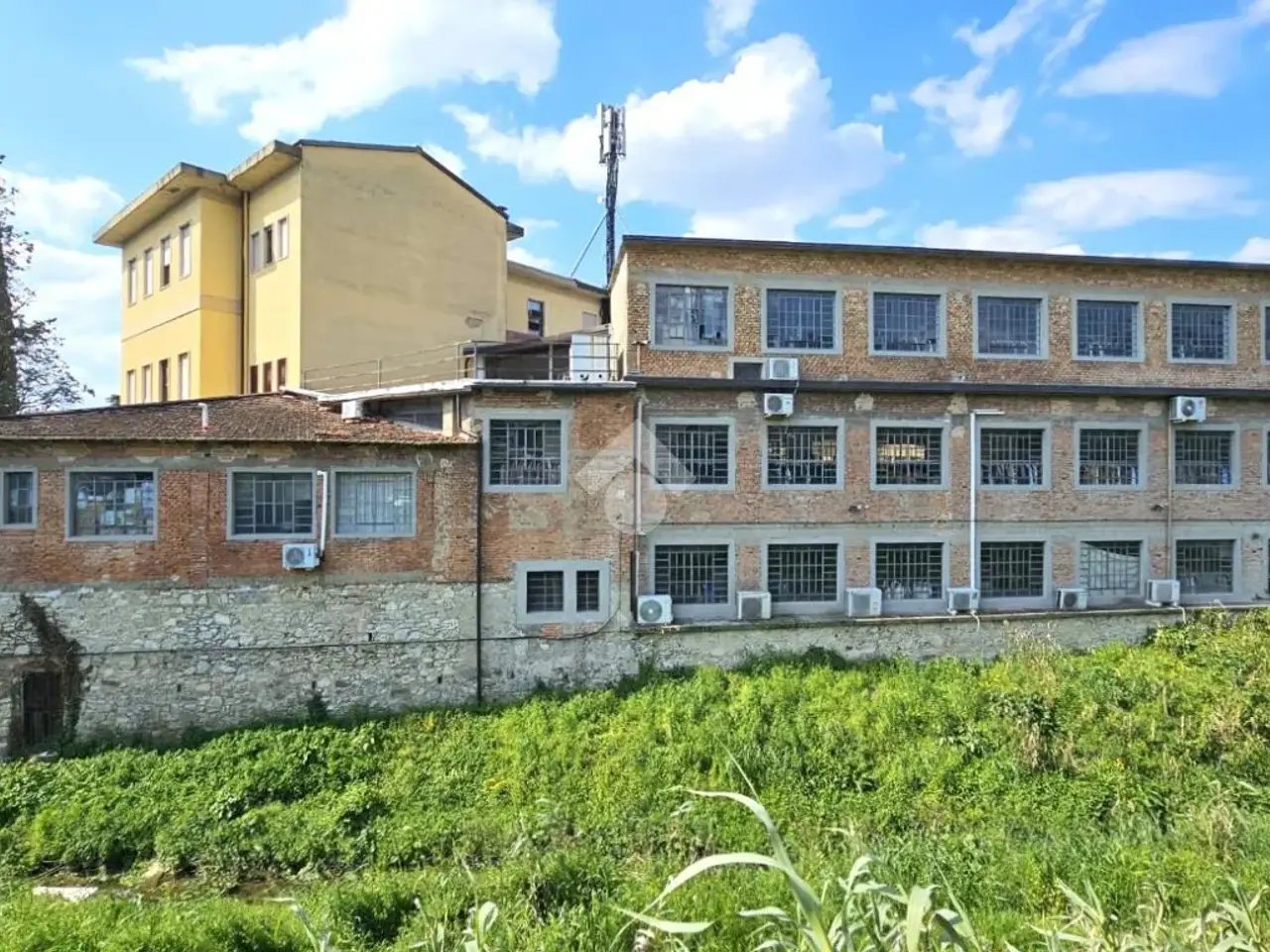 Palazzina commerciale in Via Giacomo Mattoetti 88, Sesto Fiorentino, {3} - Foto 2