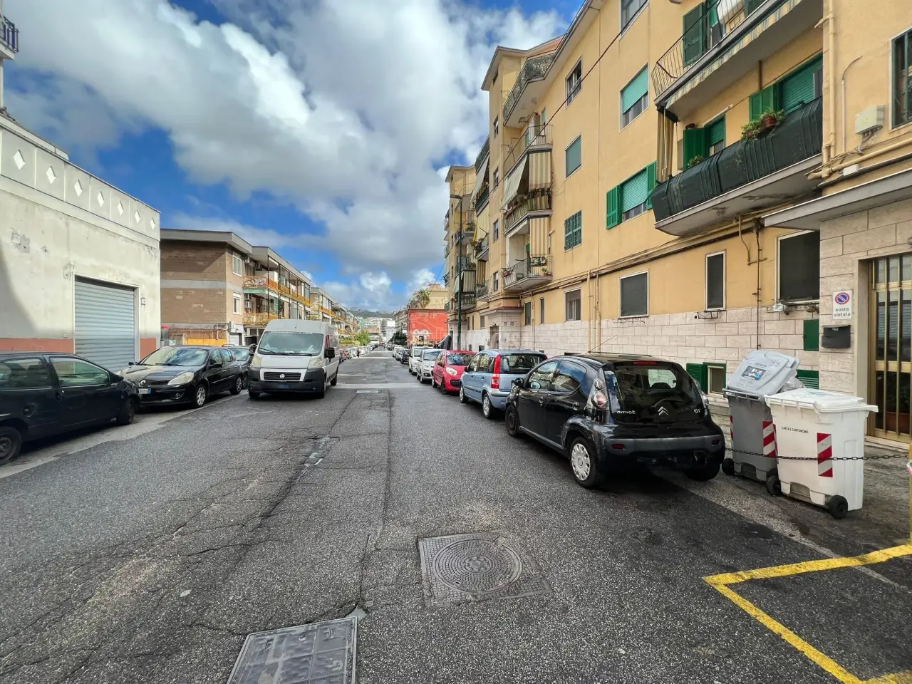 Magazzino in Via Alessandro d'Alessandro, Napoli, {3} - Foto 1