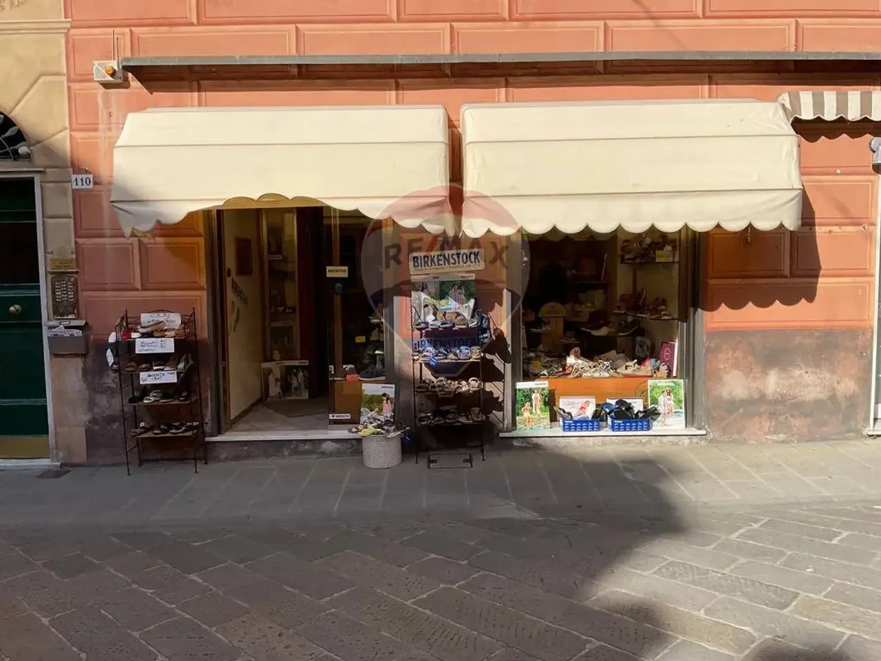 Esercizio commerciale in Via della Repubblica 106, Camogli, {3} - Foto 1