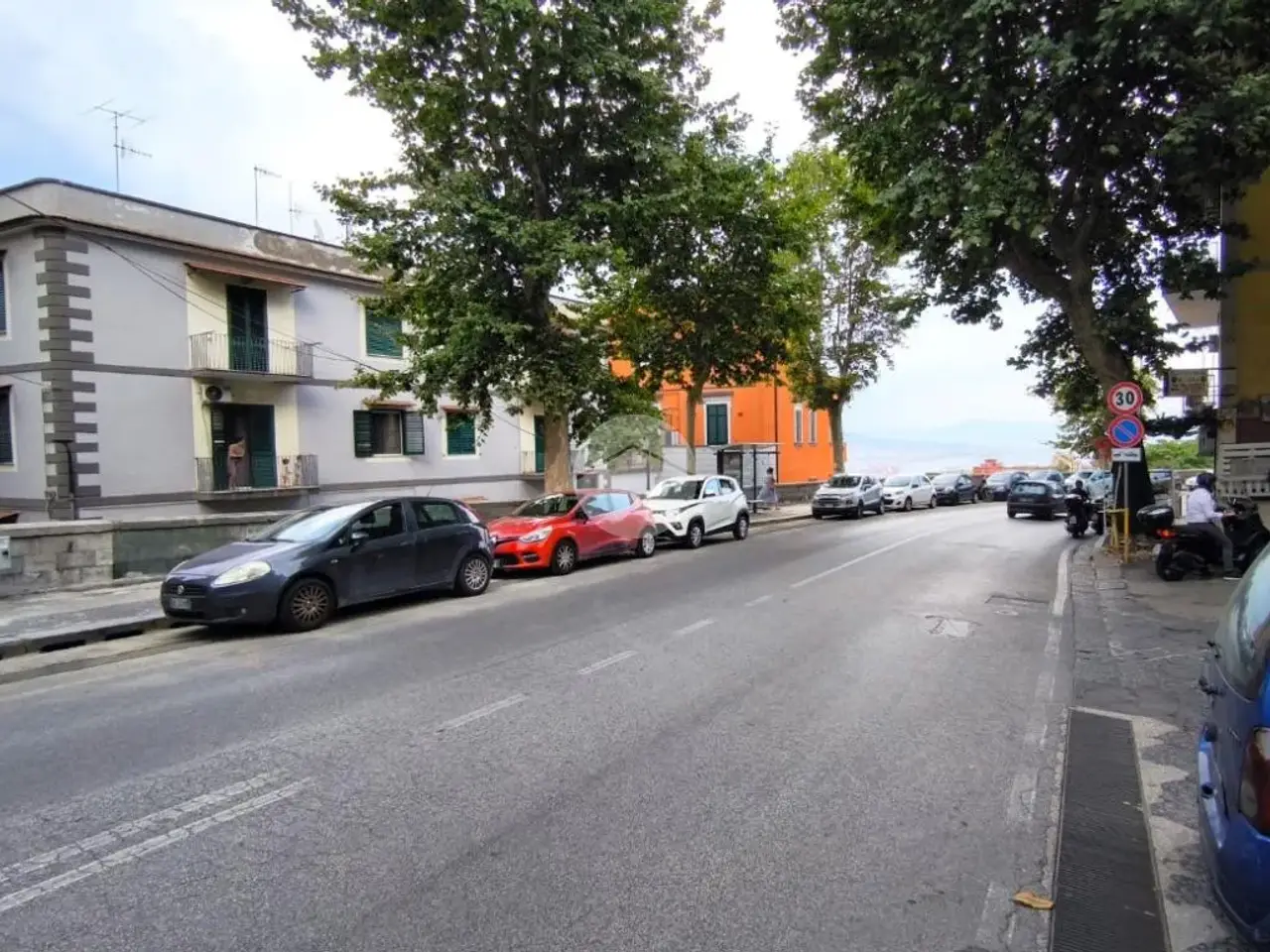Negozio in Via Domenico Fontana, Napoli, {3} - Foto 2