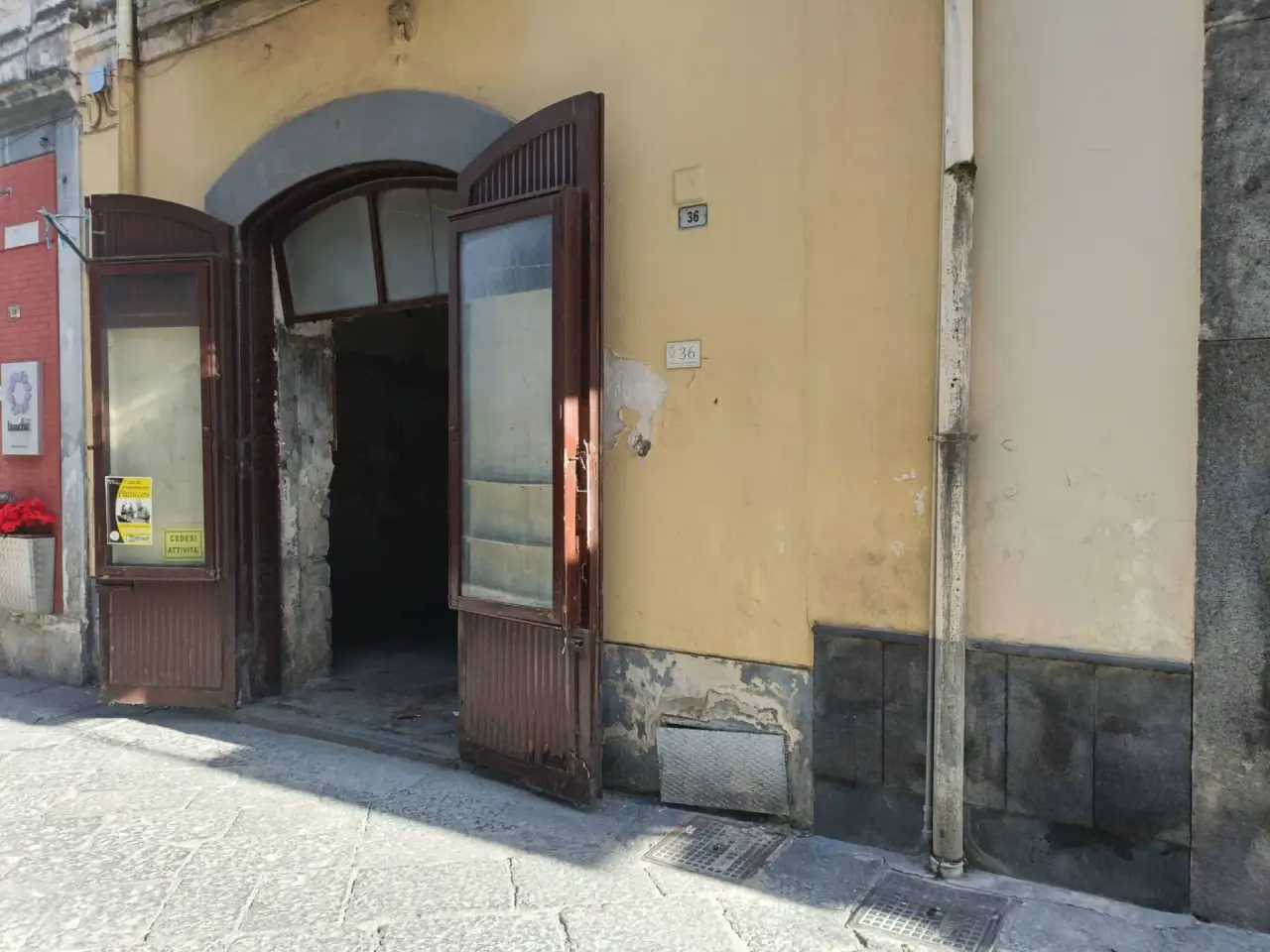 Negozio in Via Amendola 36, Angri, {3} - Foto 1