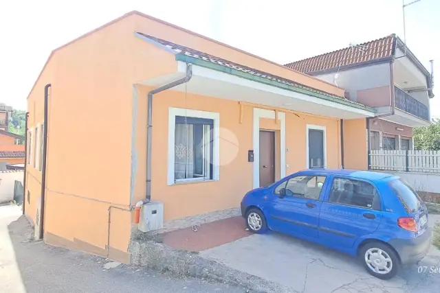 Einfamilienhaus in Via Maria 224, Frosinone - Foto 1