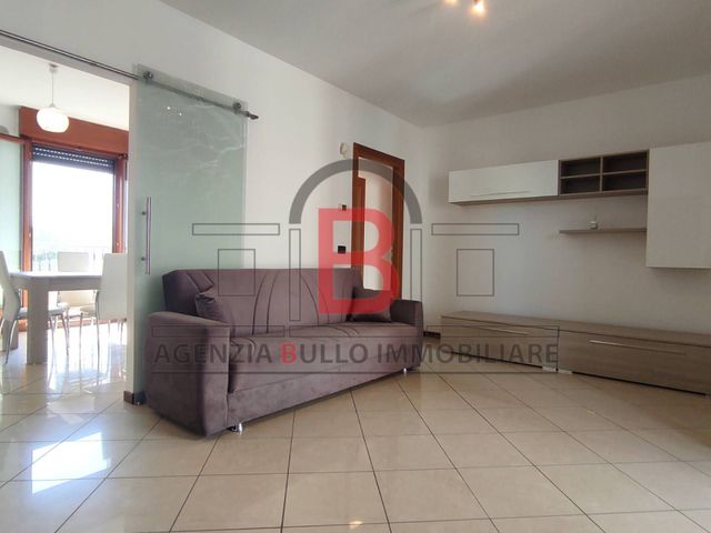 4-room flat in {3}, - Photo 1