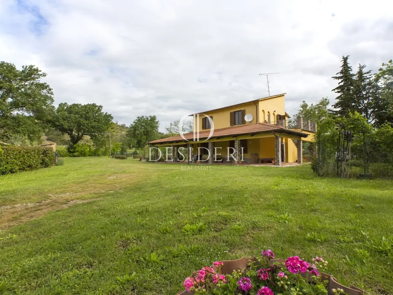 Azienda agricola in Podere San Lorenzo Loc. Molinello 58044 Cinigiano, Cinigiano, {3} - Foto 1