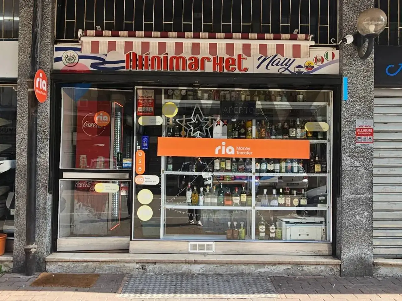 Esercizio commerciale in Via Sanremo 8, San Giuliano Milanese, {3} - Foto 2