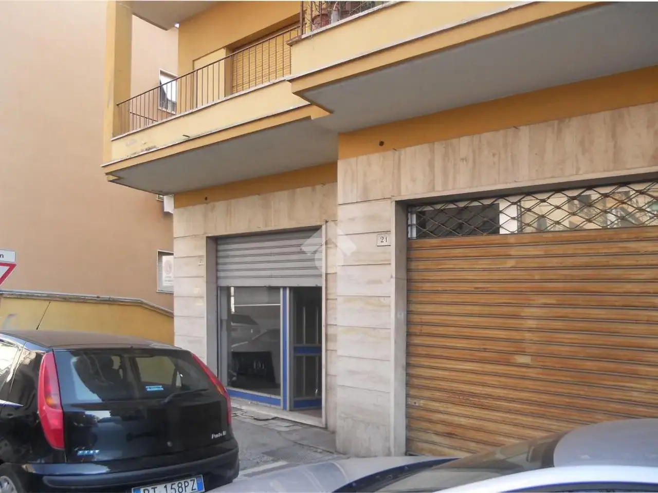 Negozio in Via Giotto 21, Terni, {3} - Foto 2