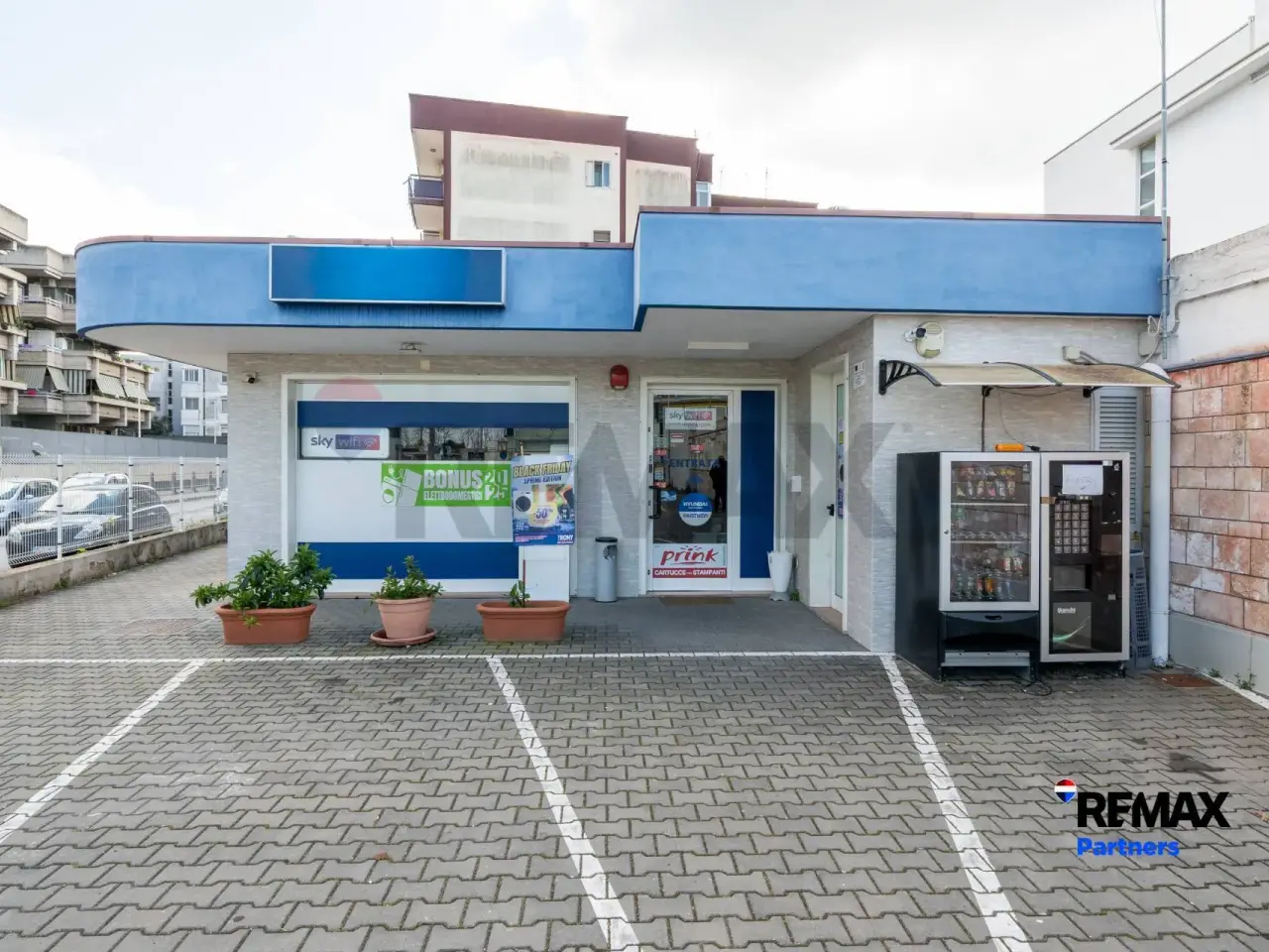 Negozio in Via Cesare Battisti 742, Taranto, {3} - Foto 1