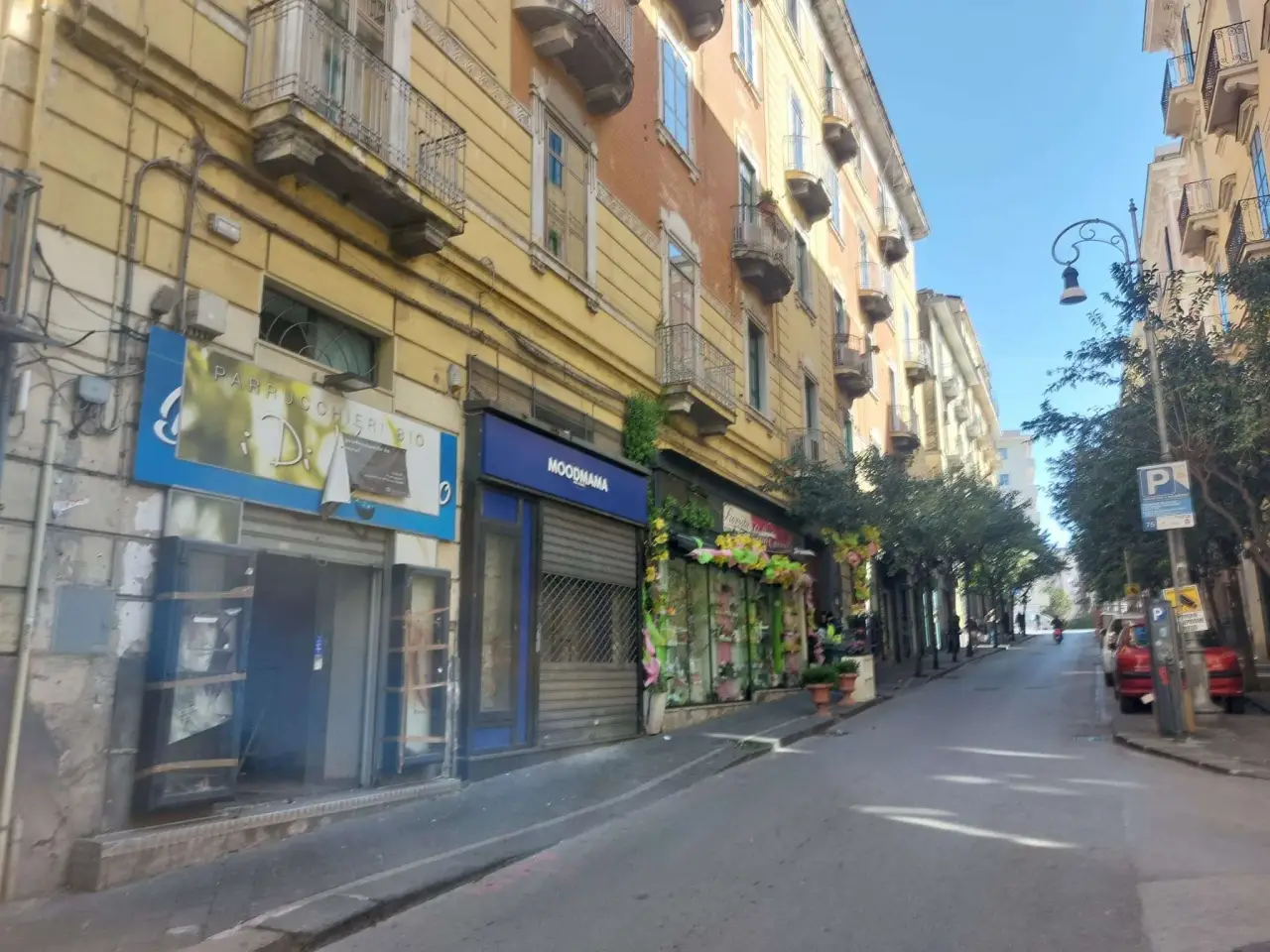 Negozio in Via Francesco Paolo Volpe, Salerno, {3} - Foto 2