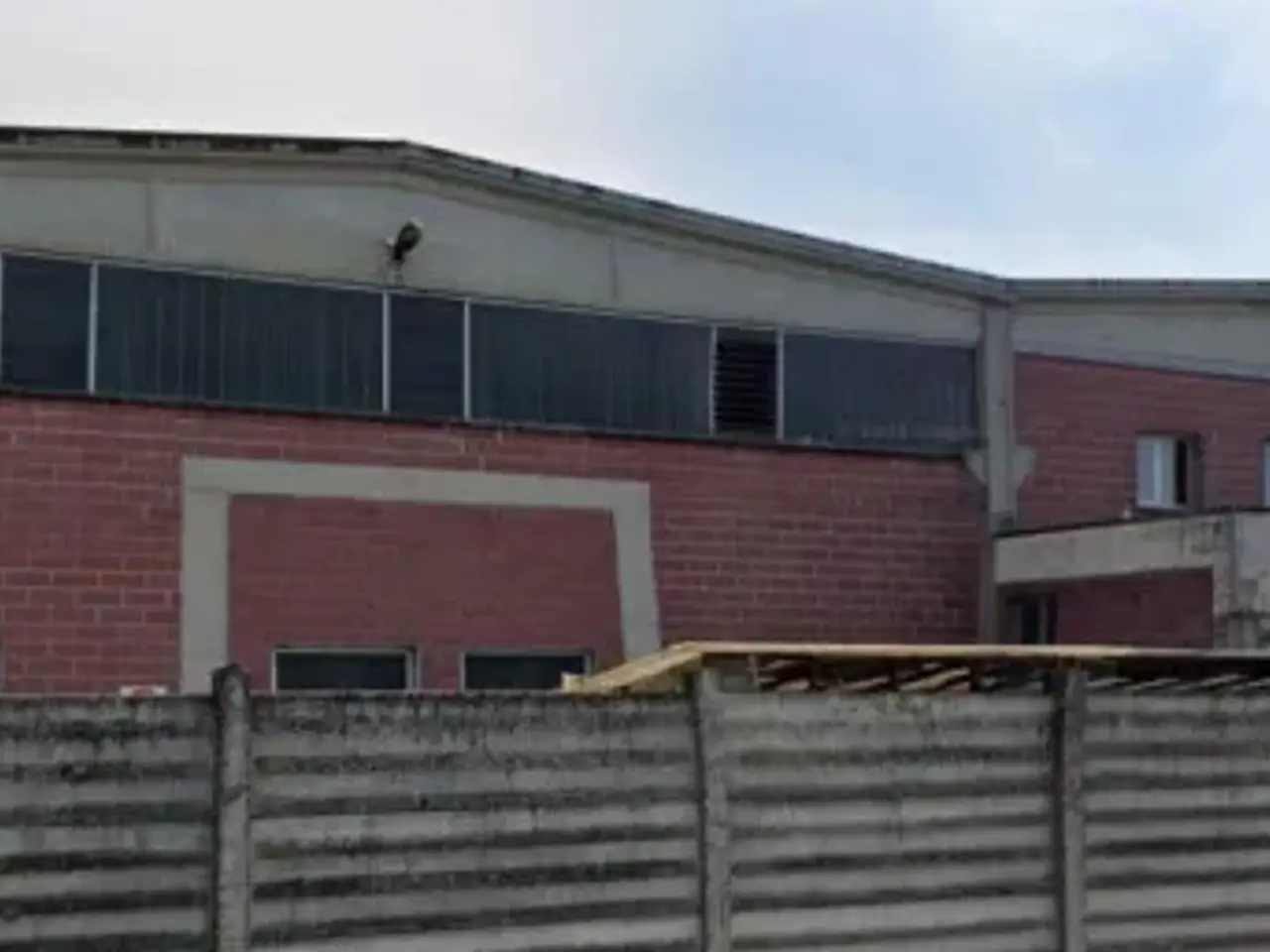 Capannone in Via Luigi Illica, Podenzano, {3} - Foto 1