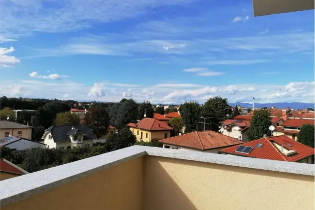 4-room flat in Via Montello, Bovisio-Masciago - Photo 1