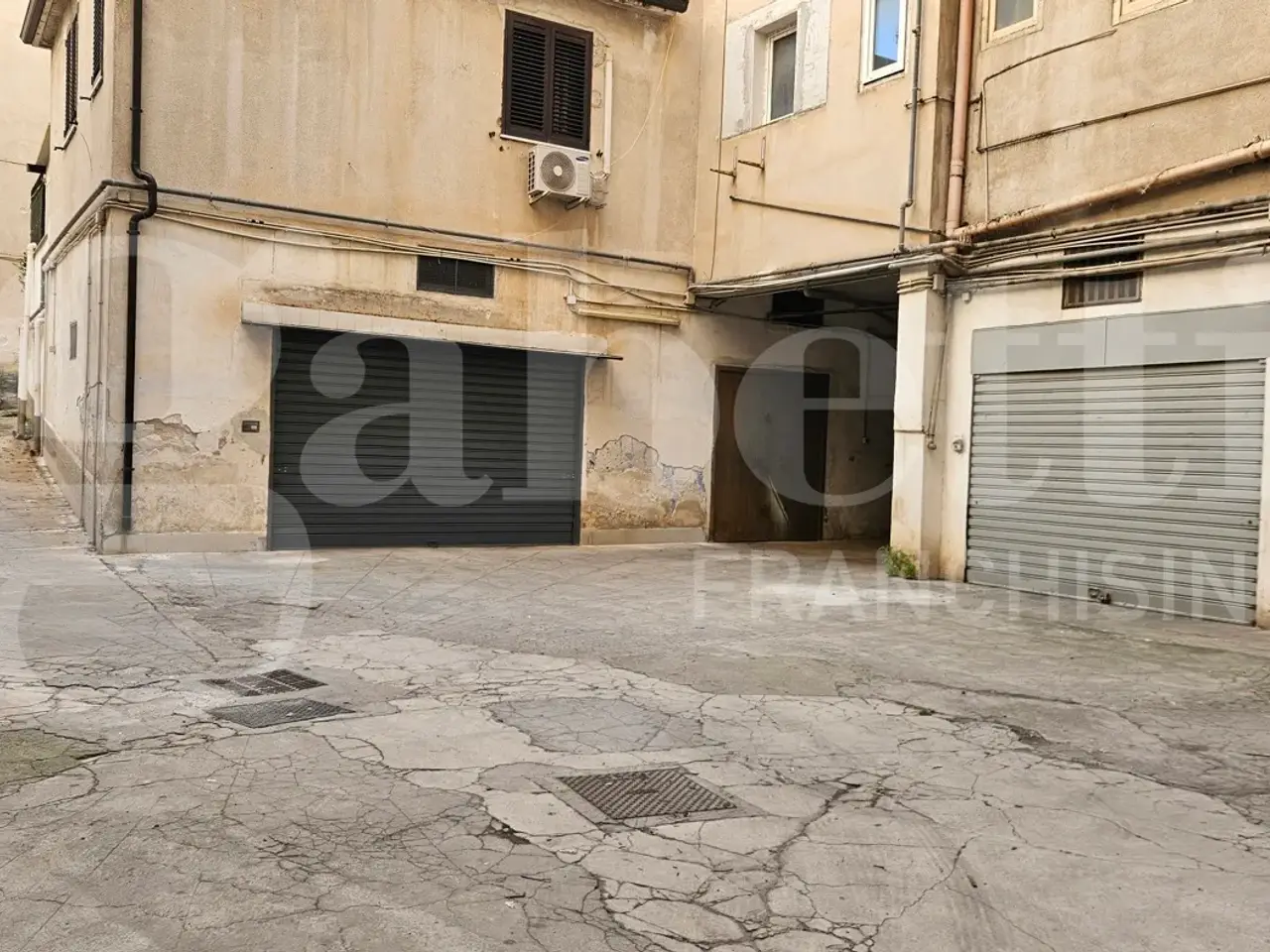 Magazzino in Via Aloisio Juvara, Palermo, {3} - Foto 1