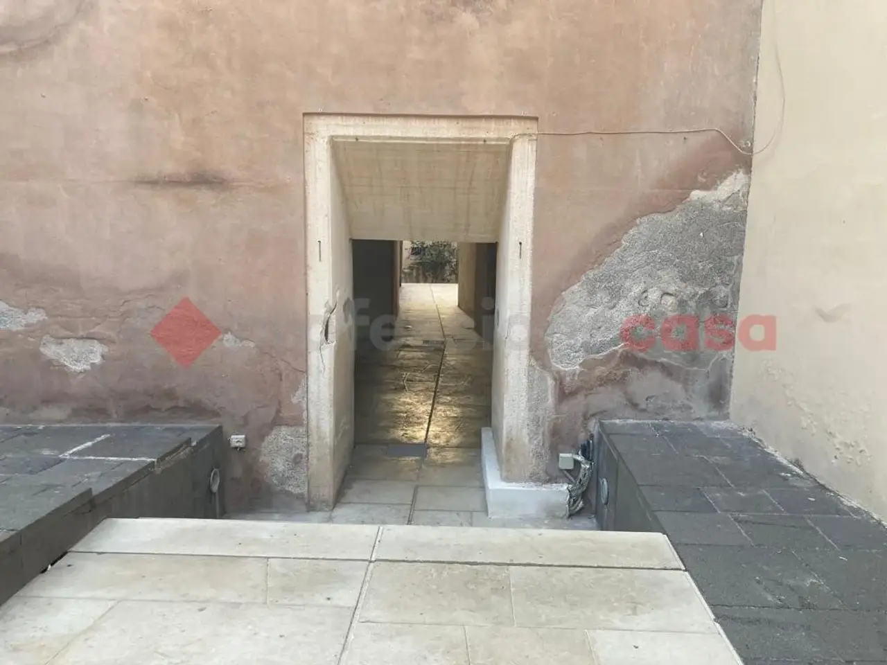 Esercizio commerciale in Via Amalfitania 2, Siracusa, {3} - Foto 1