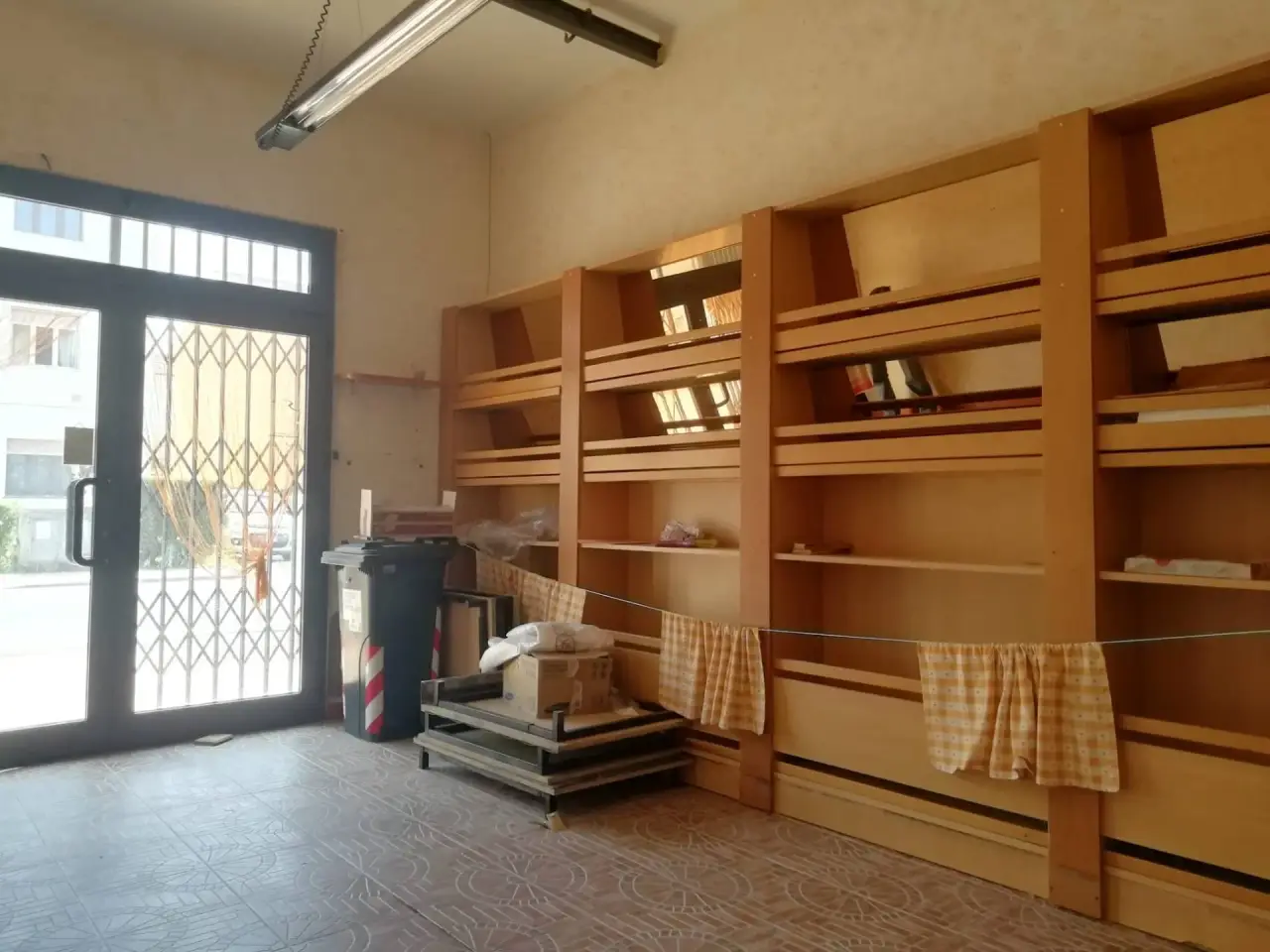 Esercizio commerciale in Il Romito, Pontedera, {3} - Foto 2