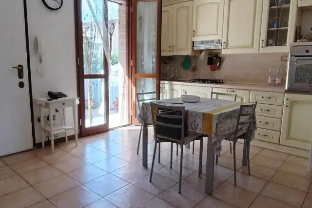 3-room flat in {3}, Viale della Libertà - Photo 1