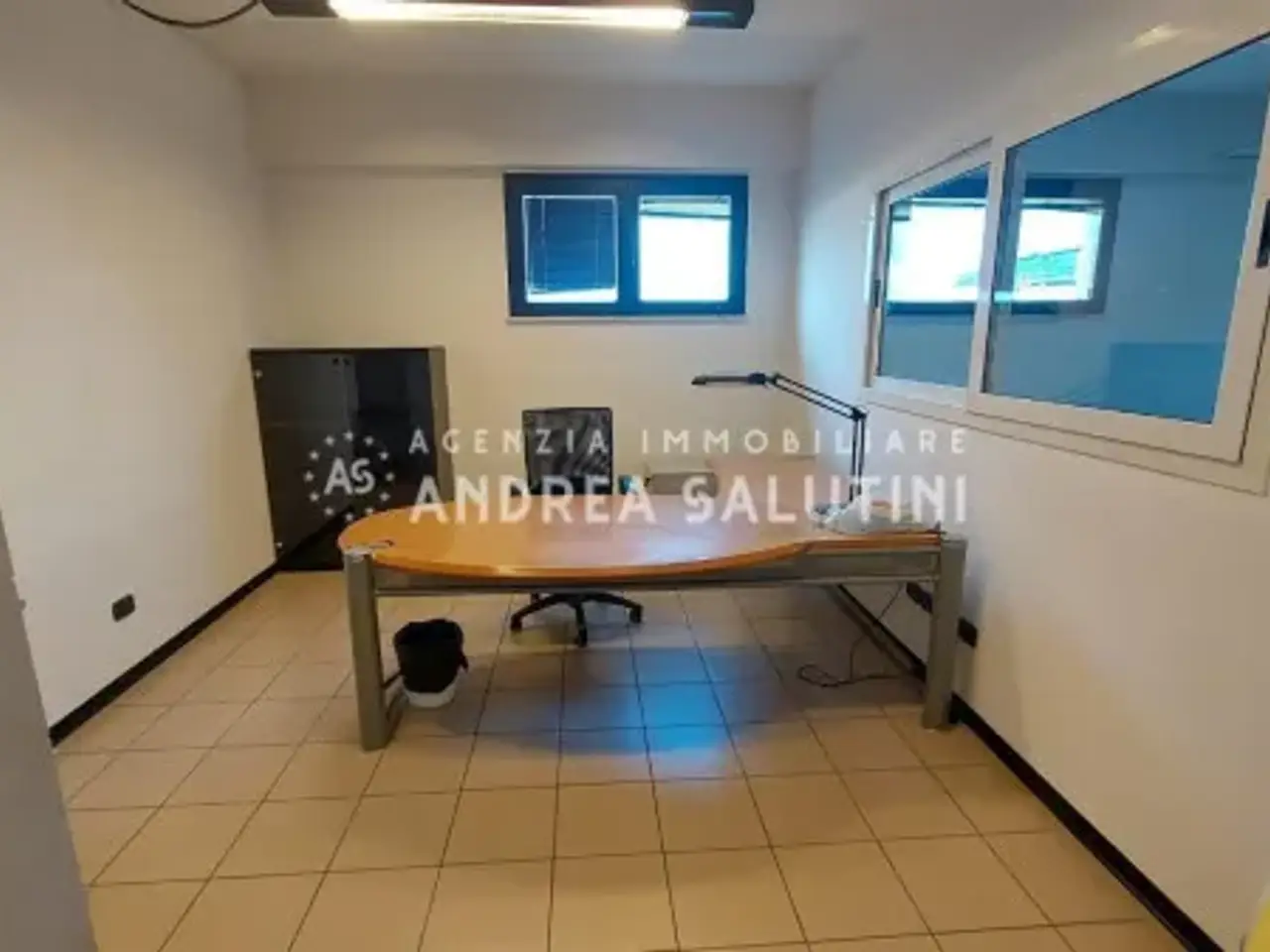 Ufficio in , Pontedera, {3} - Foto 1