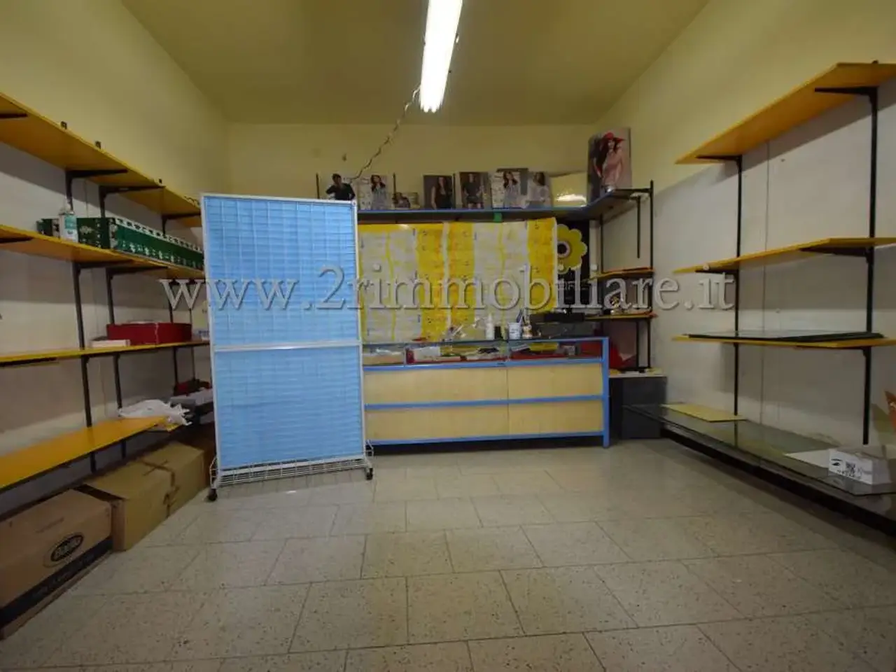 Negozio in Via Salemi, Mazara Del Vallo, {3} - Foto 2